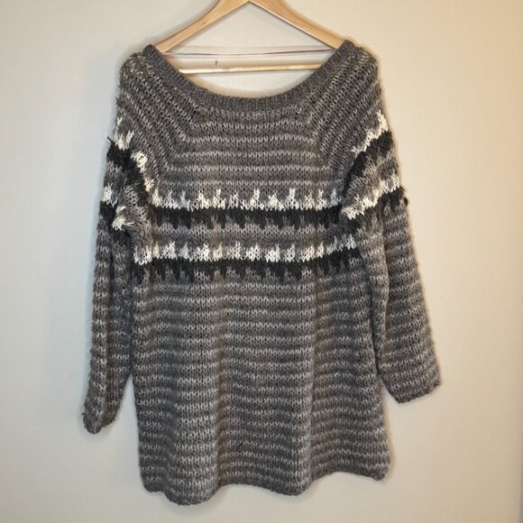 Free People Abstract Cropped Off-the-Shoulder Sweater - Picture 5 of 5